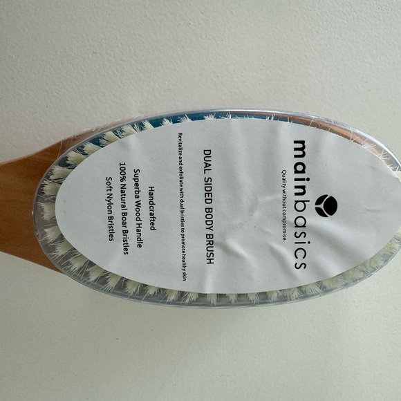 NWT Shower brush - Picture 2 of 4